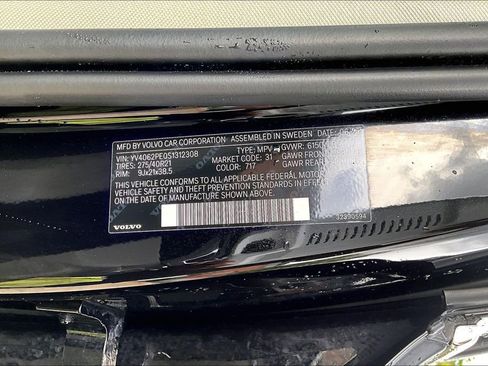 Certified 2025 Volvo XC90 B6 Plus w/ Protection Package Premier AWD/4WD image 48