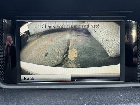 Used 2013 Mercedes-Benz E 350 Sedan image 34