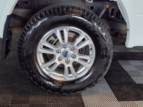 Used 2017 Ford F150 Lariat w/ Trailer Tow Package AWD/4WD image 7