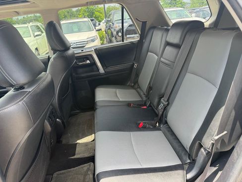 Used 2015 Toyota 4Runner SR5 Premium RWD image 15
