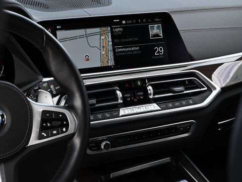 Certified 2023 BMW X5 xDrive40i w/ Executive Package image 22