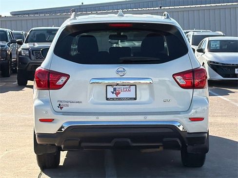 Used 2020 Nissan Pathfinder SV w/ Cargo Package image 7