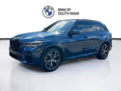 Certified 2022 BMW X5 sDrive40i w/ M Sport Package image 3
