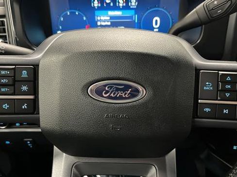Used 2023 Ford F350 Lariat w/ Lariat Ultimate Package AWD/4WD image 16