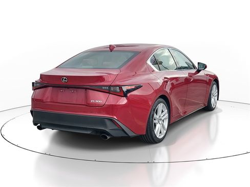 Used 2022 Lexus IS 300 image 4