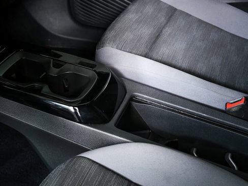 Certified 2022 Volkswagen ID.4 Pro image 16