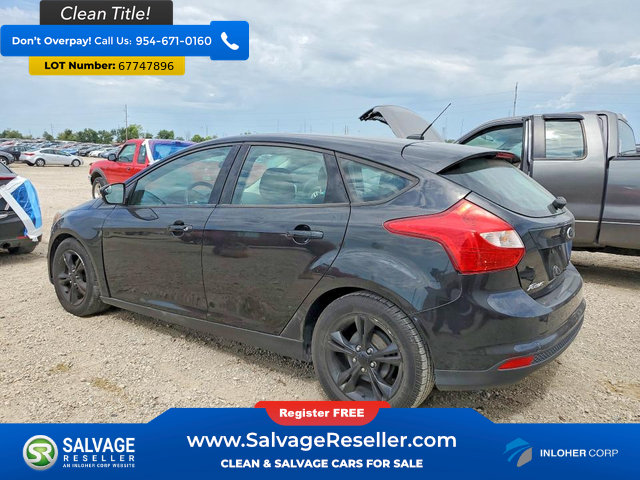 Used 2014 Ford Focus SE w/ SE Winter Package FWD image 3