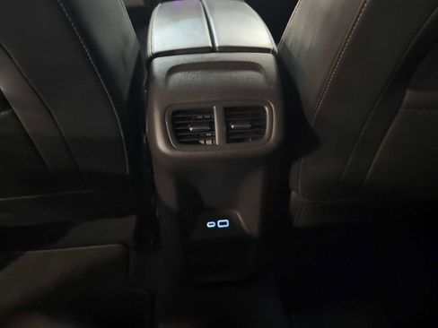 Used 2023 Buick Envision Essence image 18