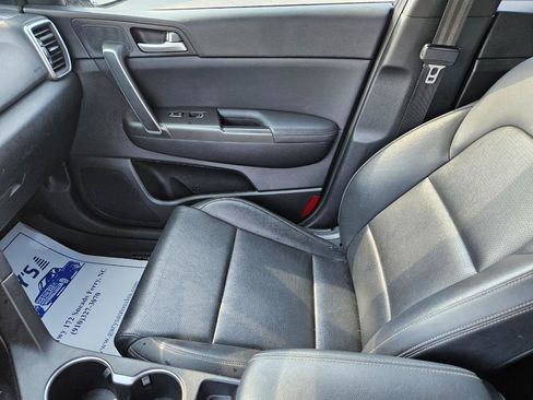 Used 2020 Kia Sportage S w/ S FWD Sunroof Package image 14