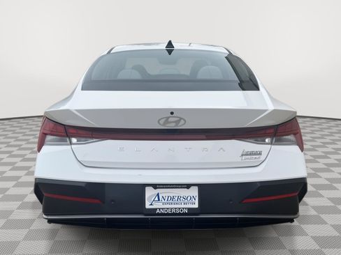 Used 2024 Hyundai Elantra Limited FWD image 6