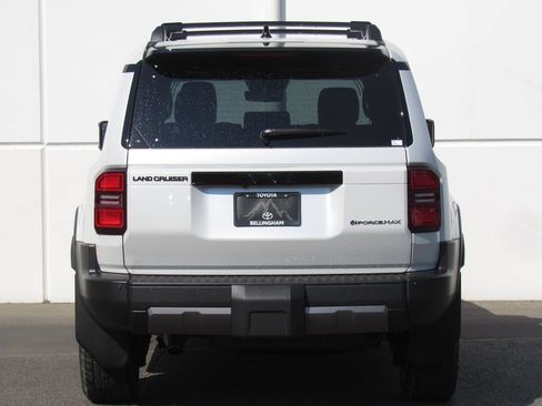 Used 2027 Toyota Land Cruiser w/ Premium Package AWD/4WD image 7