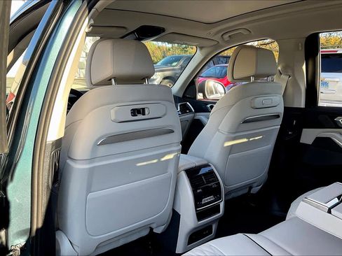 Used 2026 BMW X7 xDrive40i image 22