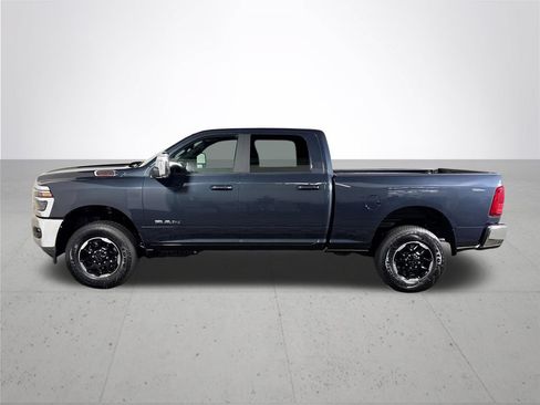 New 2026 RAM 2500 Laramie AWD/4WD image 9