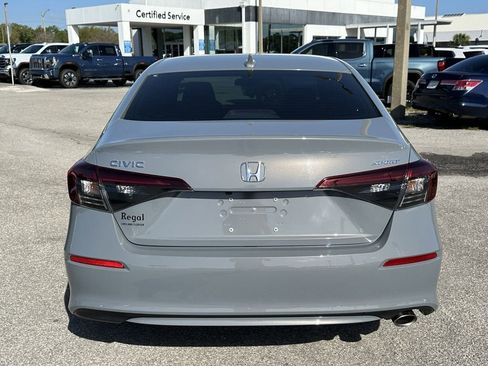 Used 2025 Honda Civic Sport image 6
