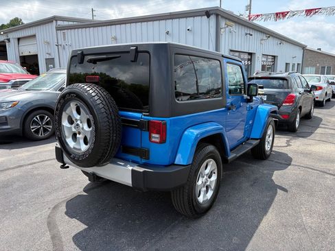 Used 2015 Jeep Wrangler Sahara w/ Connectivity Group AWD/4WD image 3