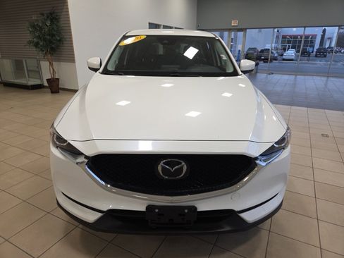 Used 2020 MAZDA CX-5 Touring image 4
