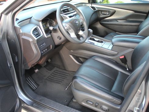 Used 2017 Nissan Murano Platinum w/ Platinum Technology Package FWD image 11