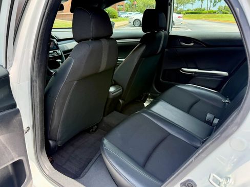 Used 2021 Honda Civic Sport image 28