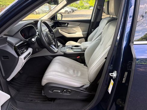 Used 2023 Acura MDX SH-AWD w/ Technology Package image 11