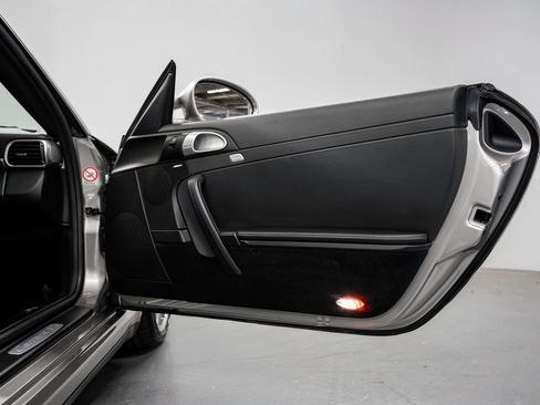 Used 2012 Porsche 911 Carrera 4S AWD/4WD image 23