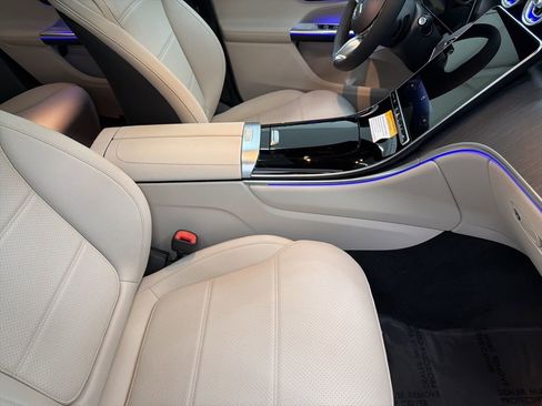 New 2026 Mercedes-Benz GLC 300 image 30