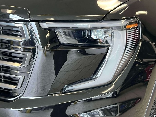 Used 2024 GMC Acadia AT4 w/ Luxury Package AWD/4WD image 11