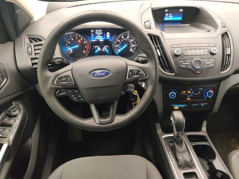 Used 2019 Ford Escape S image 22