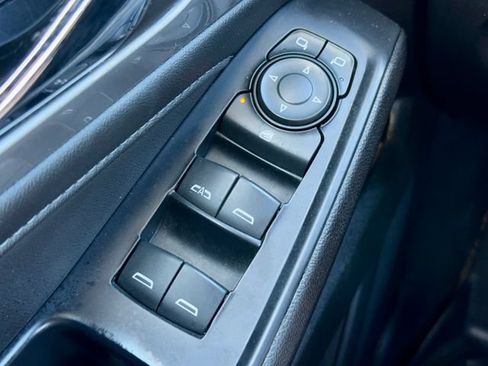 Used 2022 Chevrolet Traverse LT AWD/4WD image 25