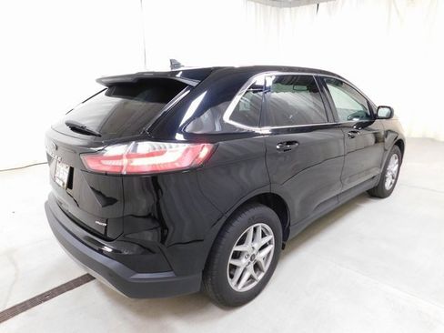 Used 2024 Ford Edge SEL image 18