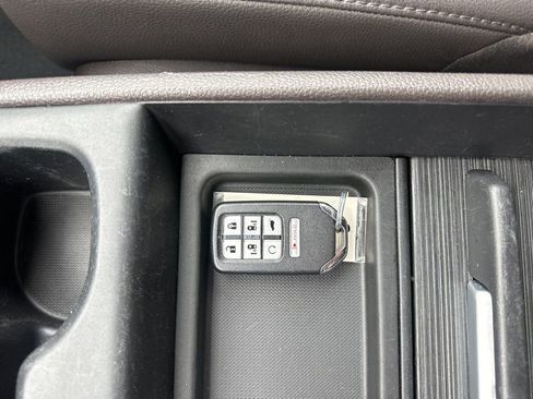 Used 2019 Honda Odyssey Touring image 45