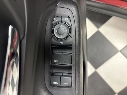 Used 2018 Chevrolet Equinox LT w/ Sun & Infotainment Package AWD/4WD image 11