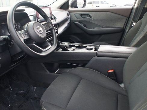 Used 2023 Nissan Rogue S image 12