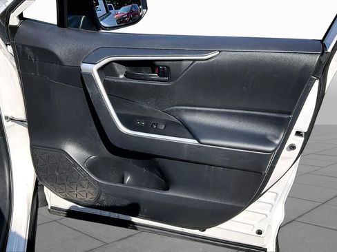 Used 2023 Toyota RAV4 LE FWD image 21