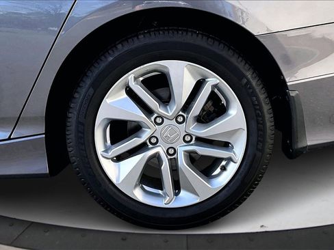 Used 2020 Honda Accord LX image 32