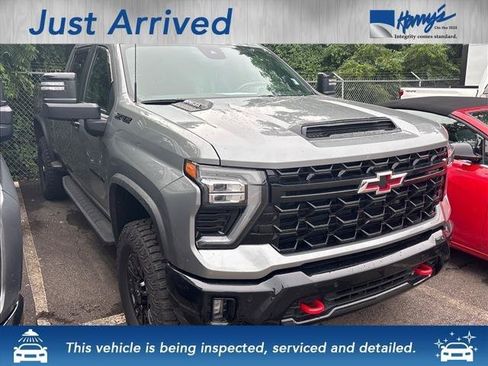 Certified 2026 Chevrolet Silverado 2500 ZR2 AWD/4WD image 3