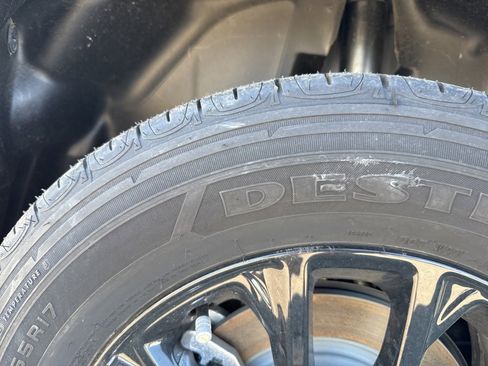 New 2023 Jeep Cherokee Altitude Lux image 10