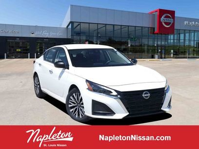 Used 2025 Nissan Altima 2.5 SV