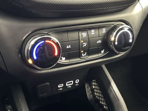 Certified 2023 Chevrolet TrailBlazer LT AWD/4WD image 19