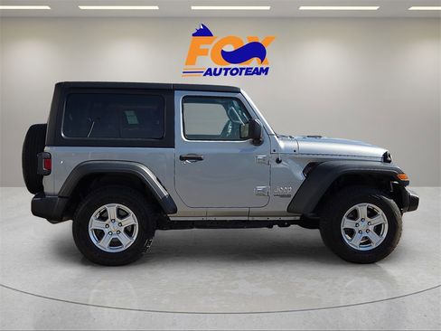 Used 2020 Jeep Wrangler Sport image 6