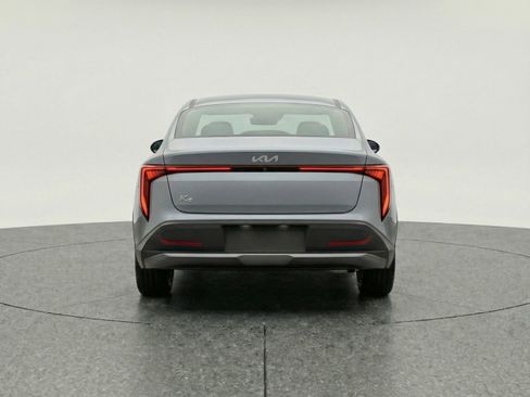 Used 2025 Kia K4 LXS image 7