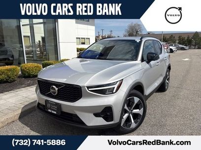 Used 2025 Volvo XC40 B5 Plus