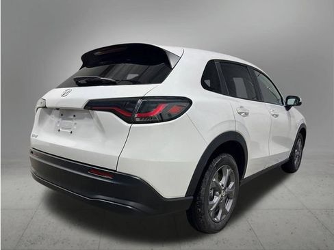 New 2027 Honda HR-V LX image 5