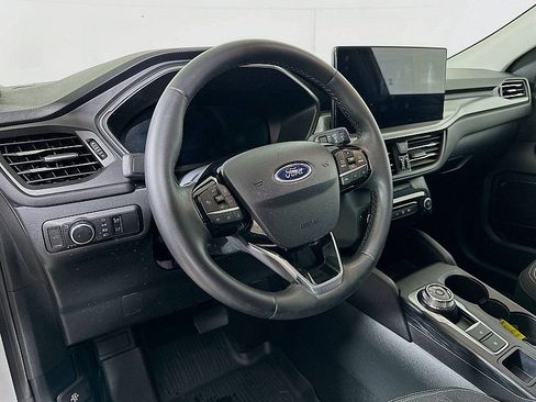 Used 2023 Ford Escape Active w/ Tech Pack #2 image 9