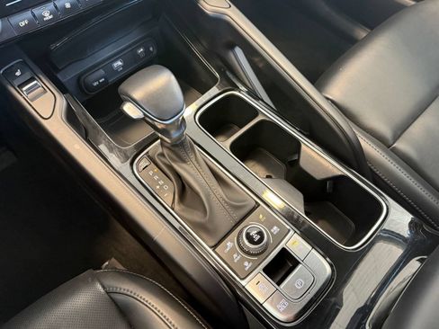 Used 2025 Kia Telluride S AWD/4WD image 19