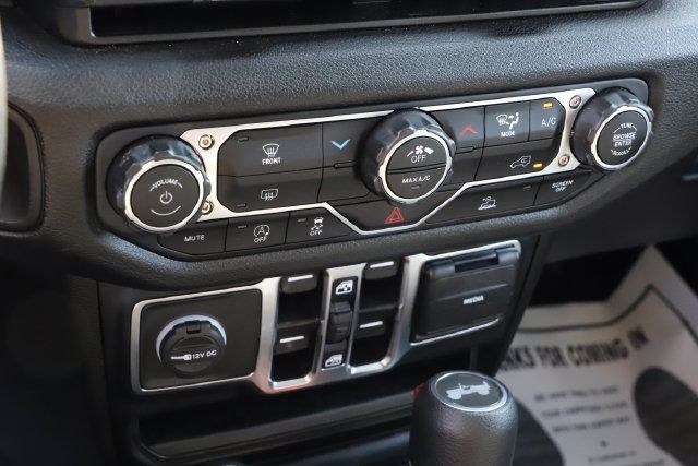Used 2025 Jeep Wrangler Unlimited Sport AWD/4WD image 27