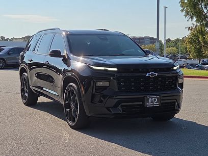 Used 2025 Chevrolet Traverse RS