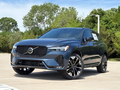 New 2026 Volvo XC60 B5 Plus w/ Protection Package Premier AWD/4WD image 2