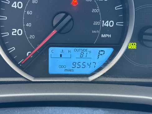 Used 2014 Toyota RAV4 XLE FWD image 24