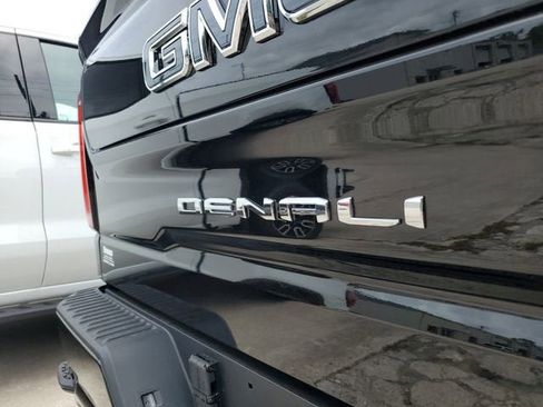 New 2026 GMC Sierra 1500 Denali Ultimate AWD/4WD image 9