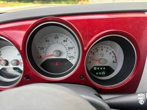 Used 2006 Chrysler PT Cruiser Touring FWD image 4
